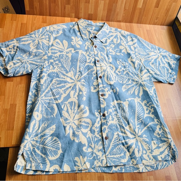 Tommy Bahama silk Hawaiian button down short sleeve shirt size XL - Picture 1 of 9